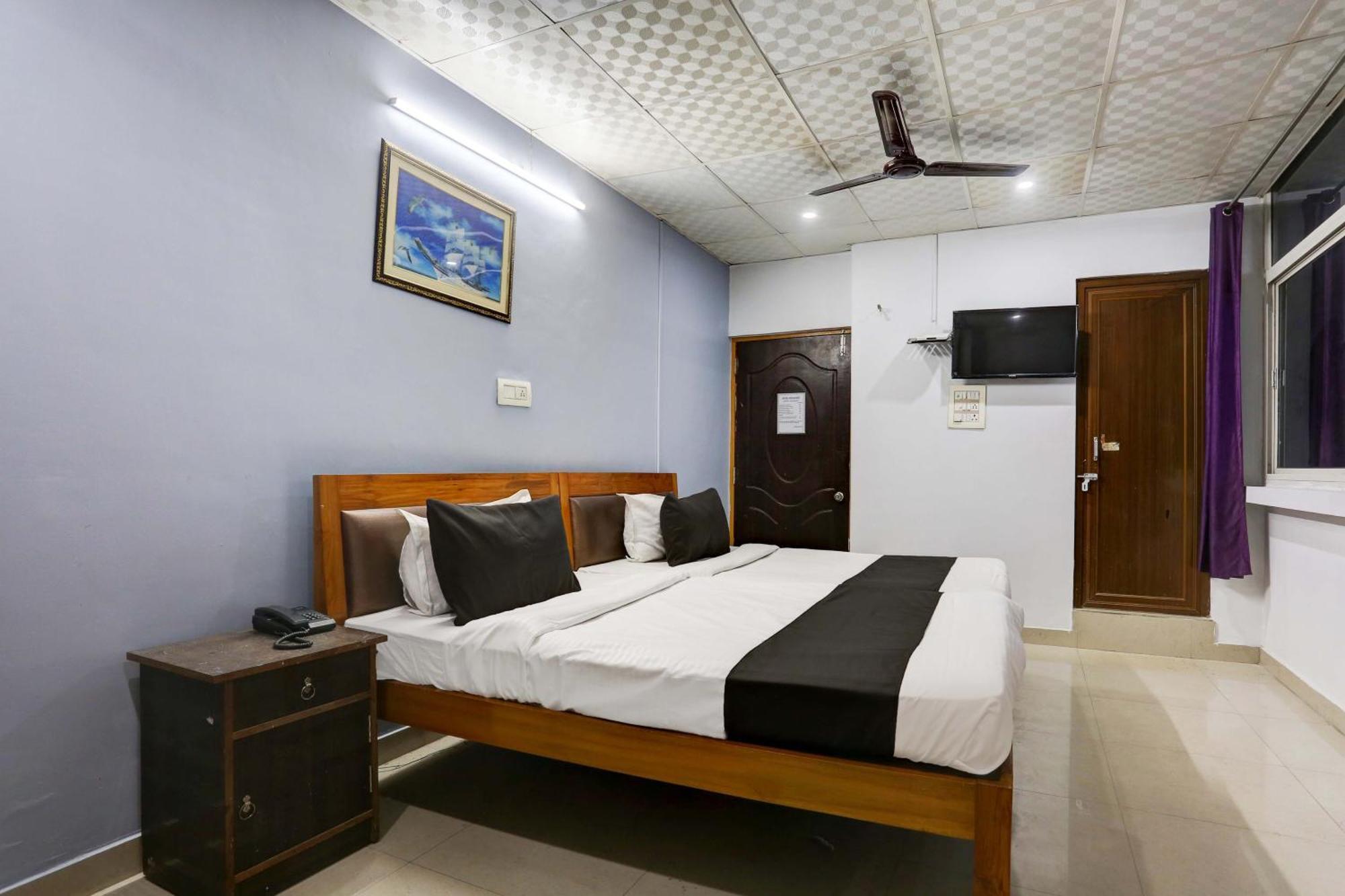 Collection O Hotel Moon Light Lucknow Exterior foto